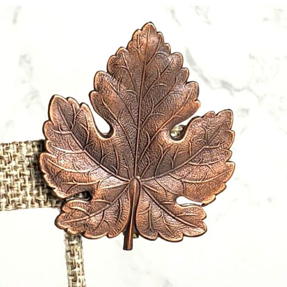 COPPER Metal Maple Leaf Brooch Pin - Picture 1 of 4